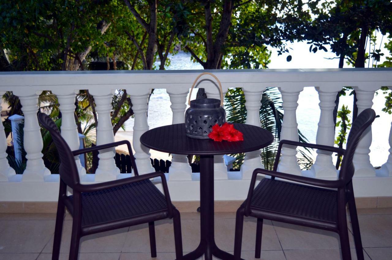 Glacis  Sundown Beach Villa מראה חיצוני תמונה